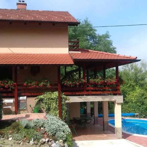 Holiday Home Nina Petrinja，位于Donje Taborište的酒店