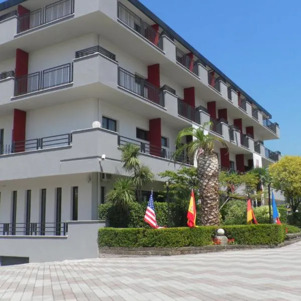 Hotel Sant'Elia，位于Belmonte Castello的酒店