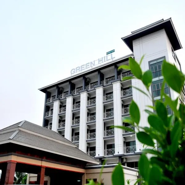 帕瑶青山酒店，位于Ban Rong Ha的酒店