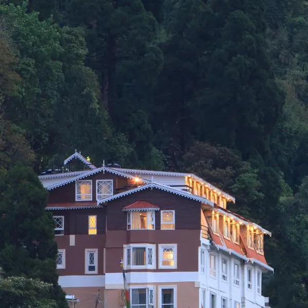 Summit Hermon Hotel & Spa，位于大吉岭的酒店