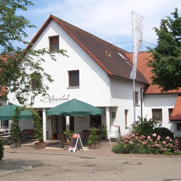 欧瓦尔兰德酒店，位于Utzmemmingen的酒店