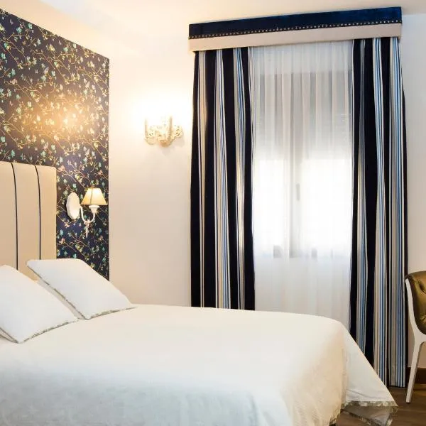 Hotel Hierbaluisa，位于阿拉尔孔的酒店