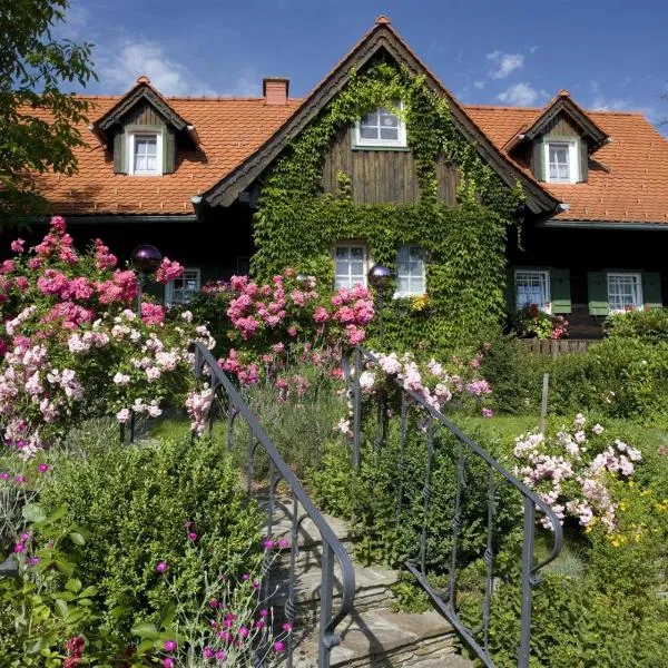 阿尔特斯格夫特埃姆罗曼贝尔格旅馆，位于Goggitsch in Steiermark的酒店