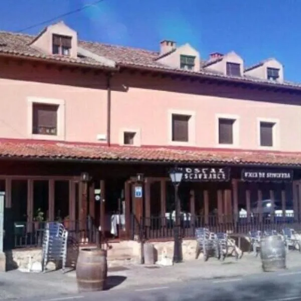 德塞普尔韦达旅舍餐厅别墅，位于Urueñas的酒店