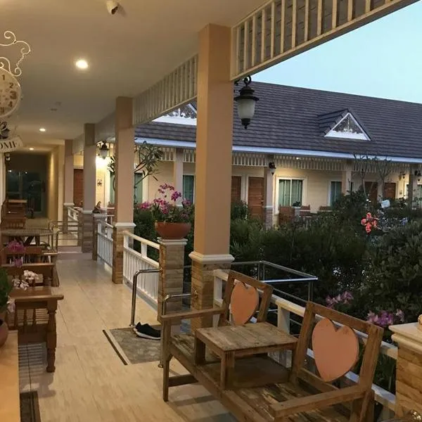 Suksopha Resort，位于班武里府的酒店