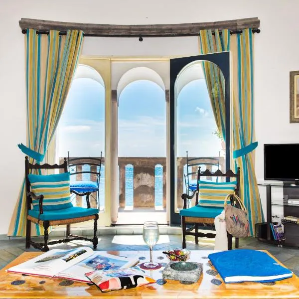 Villa Torre Trasita luxury suites，位于波西塔诺的酒店