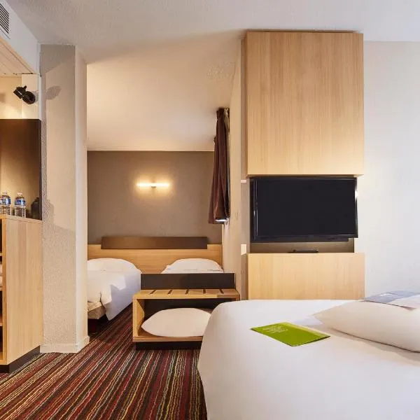 基里亚德图尔苏德尚布莱酒店，位于蒙巴宗的酒店