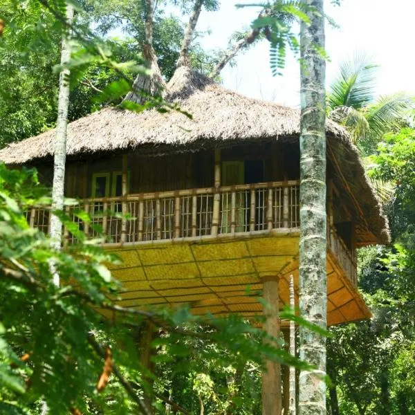Kalidasa Tree House and Villa, Wayanad，位于Kutta的酒店