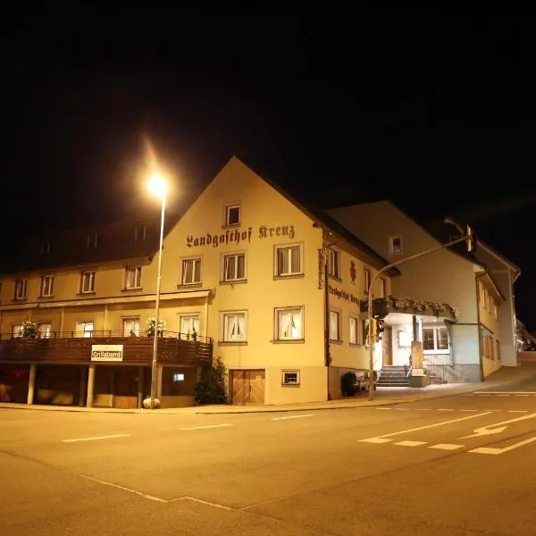 Landgasthof Kreuz，位于于伯林根的酒店
