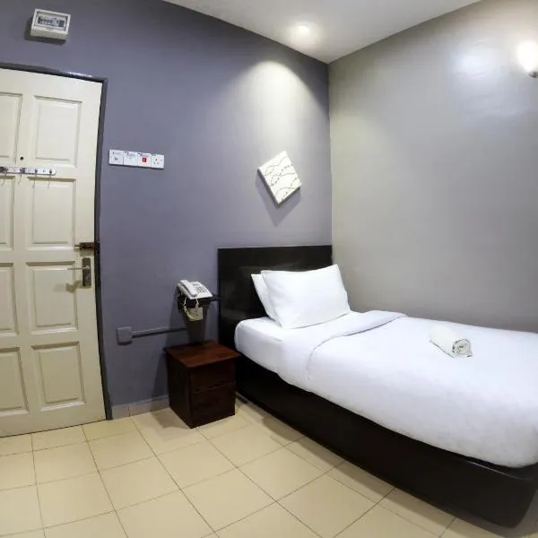 班达塔斯克穆提阿拉JV酒店，位于双溪峇甲的酒店