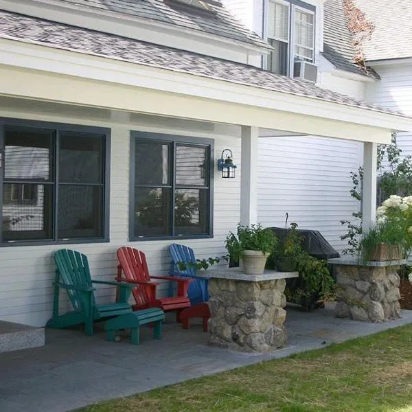 Maple Hill Farm Bed & Breakfast，位于New London的酒店