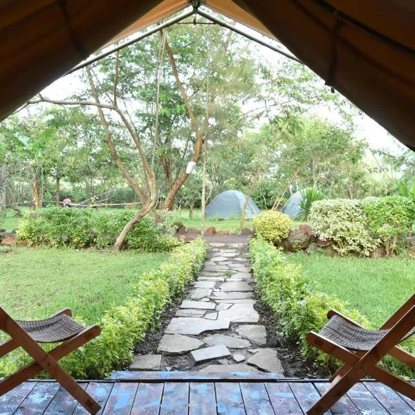 Red Rocks Rwanda - Campsite & Guesthouse，位于Muhororo的酒店