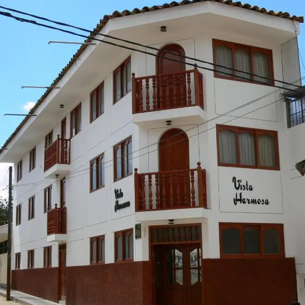 Hostal Vista Hermosa，位于Lamud的酒店