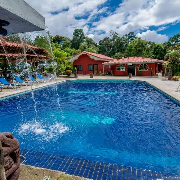 Pacific Paradise Resort，位于奎波斯城的酒店