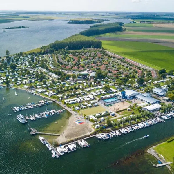 Villapark de Paardekreek，位于科特海讷的酒店