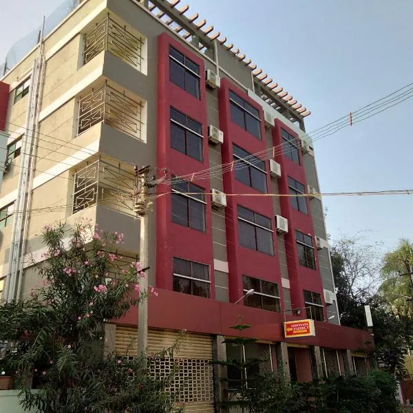 Aishvarya Residency Coimbatore，位于Irugūr的酒店