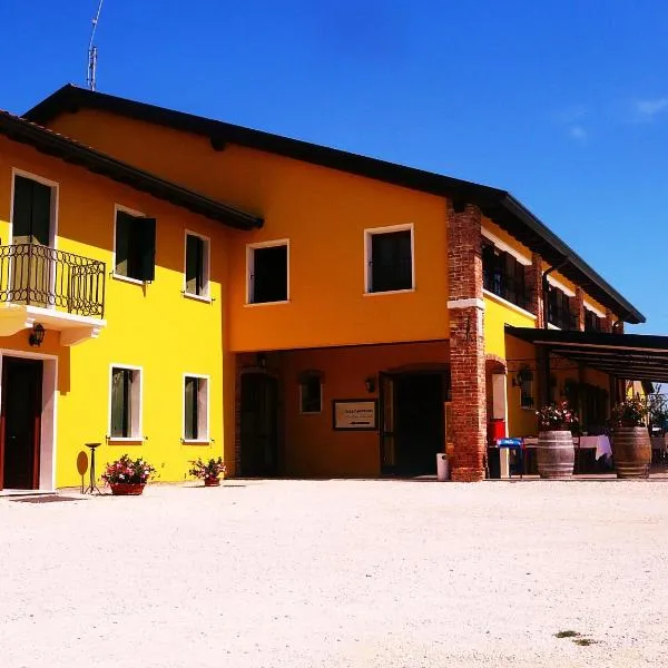 Alloggi e Trattoria Agli Alberoni，位于Brussa的酒店