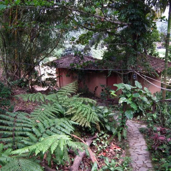 Deniyaya National backpackers hostel，位于代尼耶耶的酒店