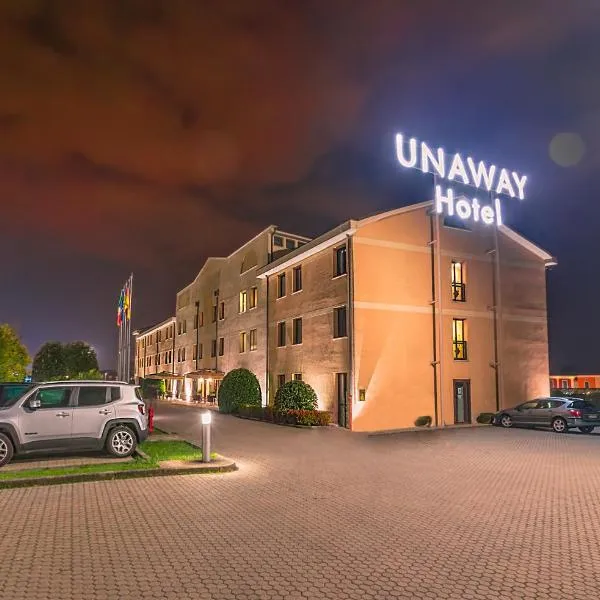 UNAWAY Hotel Occhiobello，位于Porotto的酒店