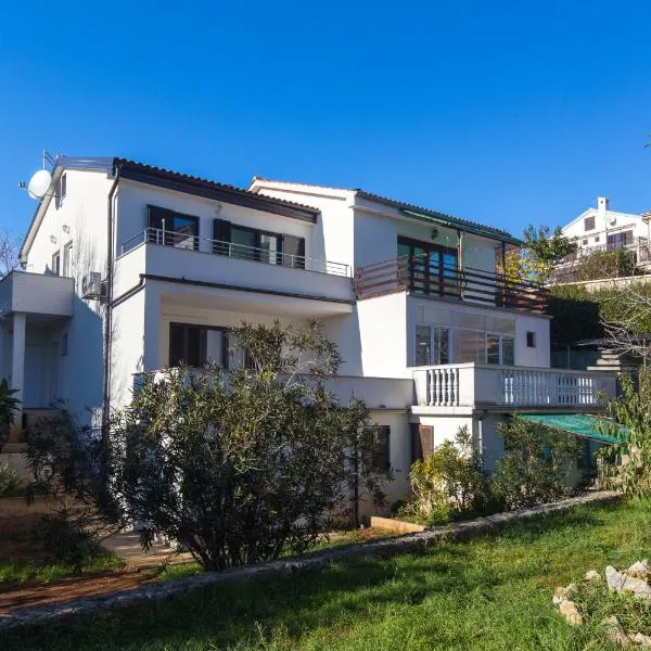 Apartments Karen，位于克尔克的酒店