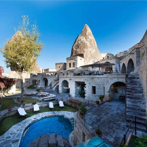 Anatolian Houses Cave Hotel & SPA，位于Akköy的酒店