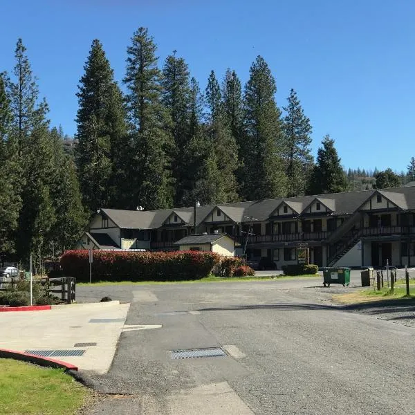 怀尔德伍德旅馆，位于Sierra Village的酒店