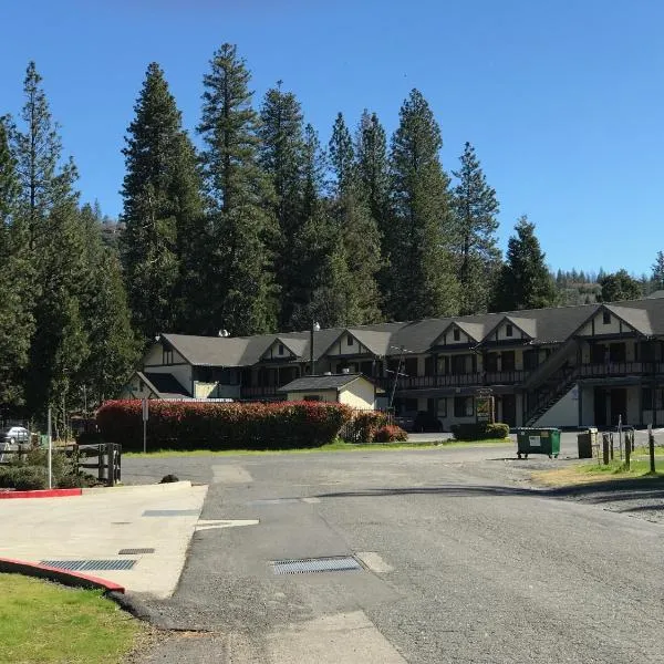 怀尔德伍德旅馆，位于Tuolumne的酒店