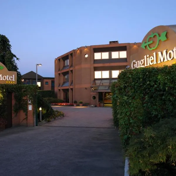 谷歌里尔汽车旅馆，位于Fara Gera dʼAdda的酒店