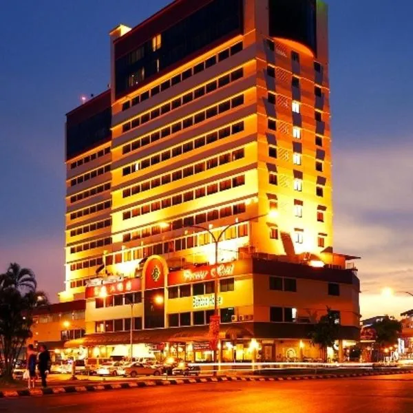 普瑞米尔酒店，位于Rumah Ide的酒店
