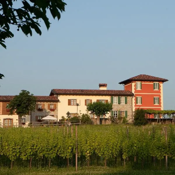 Alloggio Agrituristico CORTE SAN BIAGIO，位于Corno di Rosazzo的酒店
