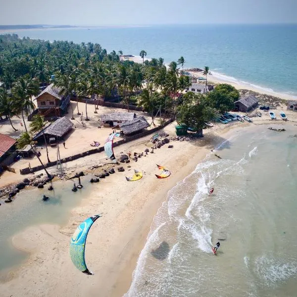 Surfpoint Sri Lanka Kite Village，位于Mudalaipali的酒店