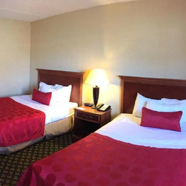 Mystic River Hotel & Suites，位于北斯托宁顿的酒店