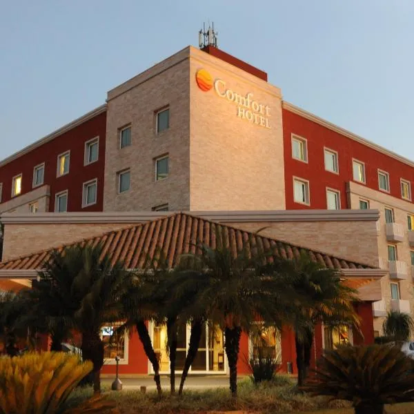 阿拉拉夸拉康福特酒店，位于阿拉拉夸拉的酒店