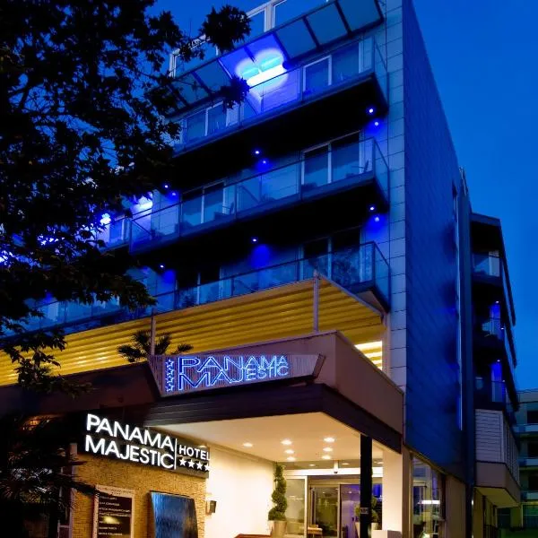 巴拿马雄伟酒店，位于里米尼的酒店