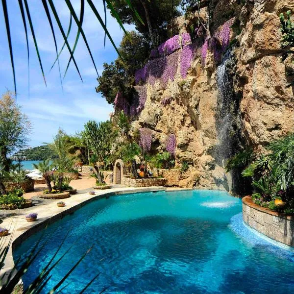 Aeneas' Landing Resort，位于加埃塔的酒店