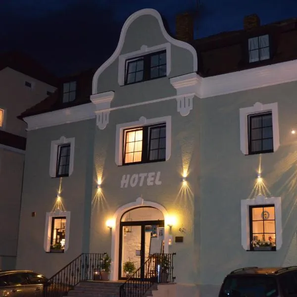 City Hotel Franziska，位于Kirchroth的酒店