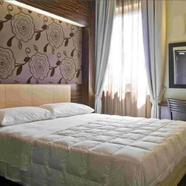 Hotel Novelli，位于Stornara的酒店