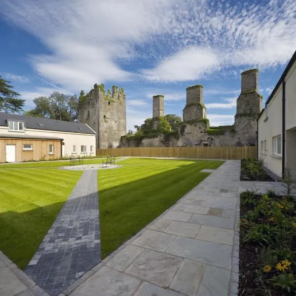 Castlemartyr Holiday Mews 3 bed by Trident Holiday Homes，位于卡斯尔马特的酒店