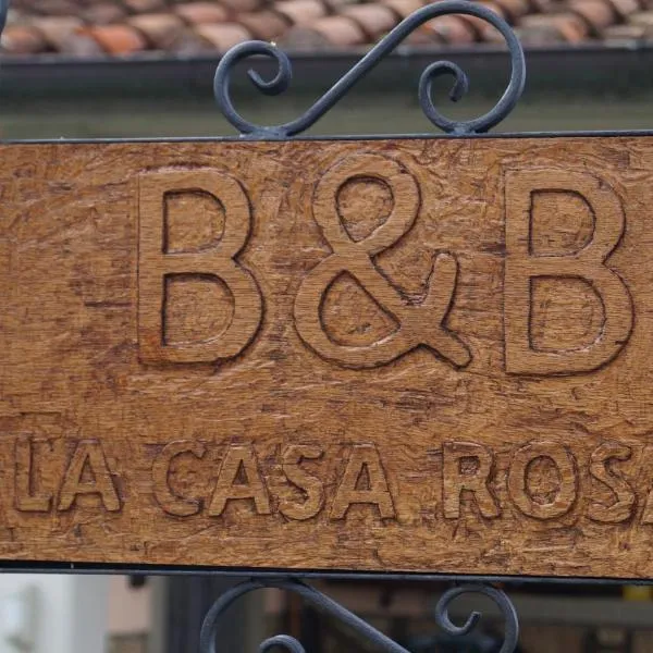 B&B La Casa Rosa，位于Falera的酒店