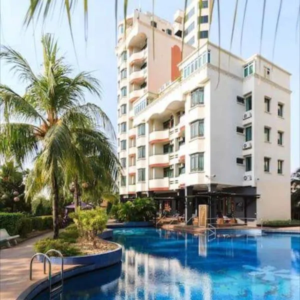 世纪海湾住宅，位于峇六拜的酒店