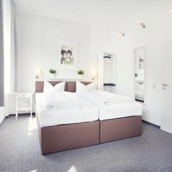 Hotel Löwenguth - Das freundliche gemütliche Budget Hotel，位于蒙塔鲍尔的酒店