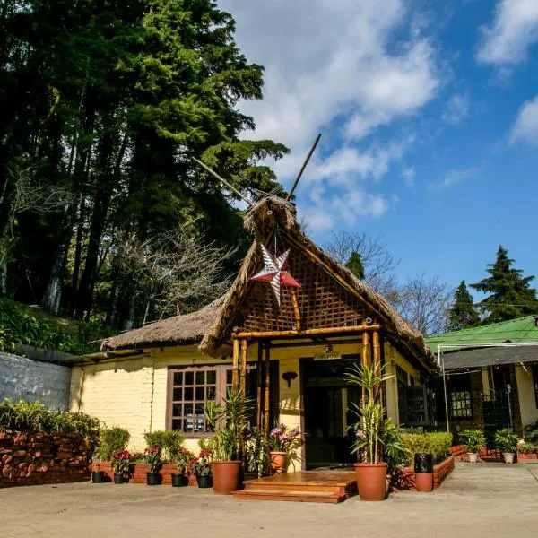 Niraamaya Retreats Aradura Kohima，位于Viswema的酒店