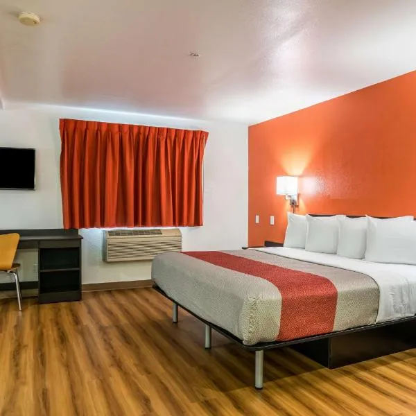 巴基维尔第六汽车旅馆，位于Barkeyville的酒店