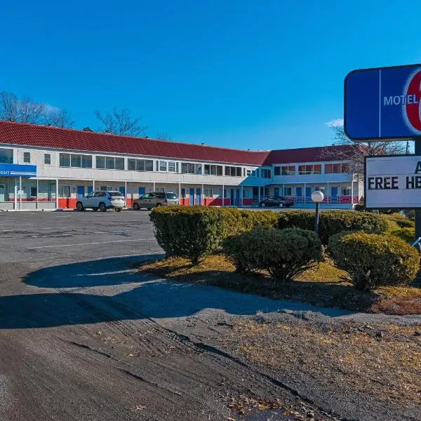 弗拉克维尔6号汽车旅馆，位于Frackville的酒店