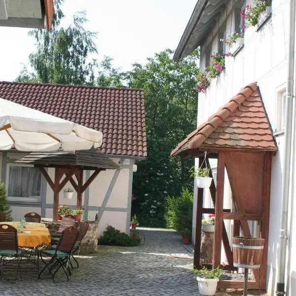 Landhotel "Zum Nicolaner"，位于Zweinig的酒店