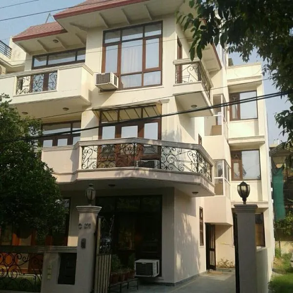 Pamposh Guest House, Gurgaon，位于古尔冈的酒店