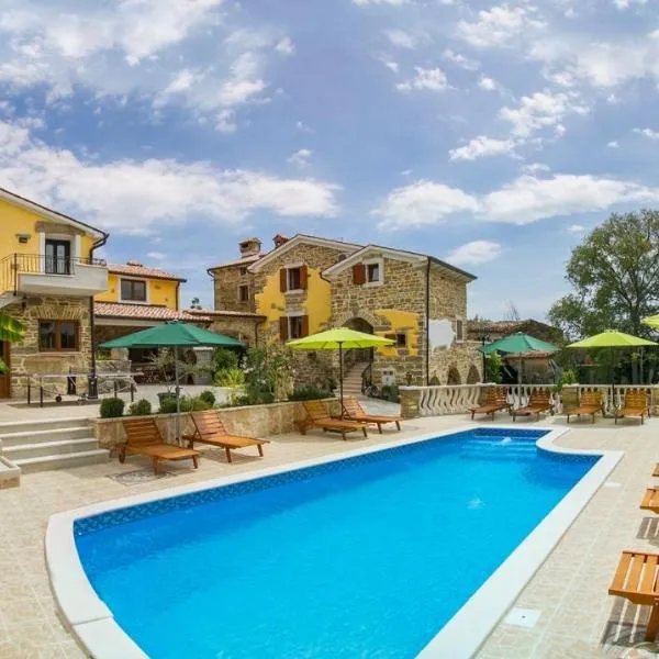 Villa Karlici，位于Cerovlje的酒店