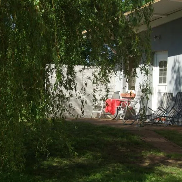 Hof Kranichweide, Ferienwohnung "Granilager"，位于萨勒的酒店