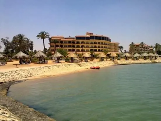Fayed Armed Forces Hotel，位于‘Ezbet el-Ibrâshi的酒店