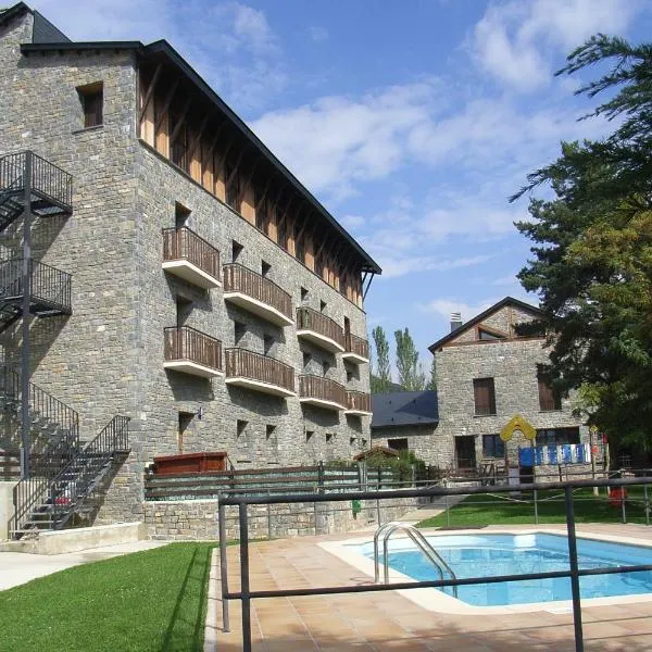 Roca Nevada Suites，位于比利亚努阿的酒店